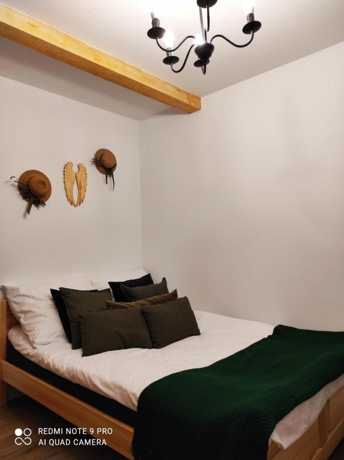 Villa Obok Dziadka W Okolicy Czarnej Gory Stary Gieraltow