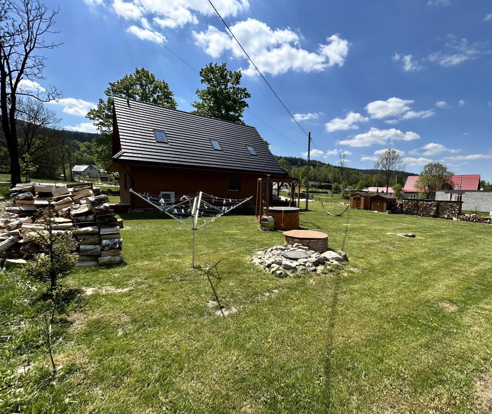 Villa Obok Dziadka W Okolicy Czarnej Gory *
